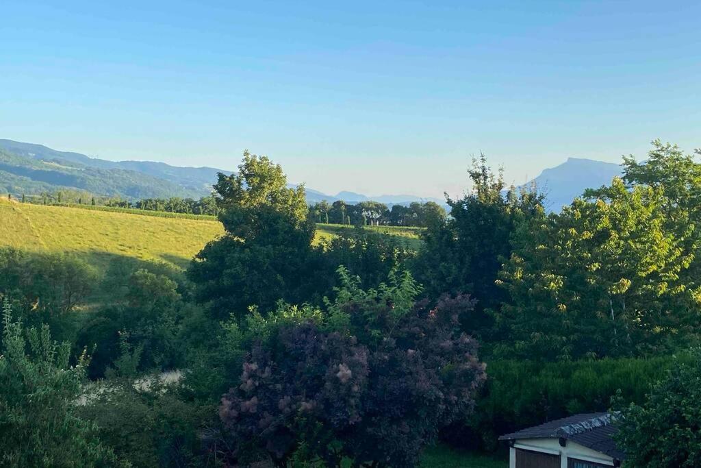 Au Calme Avec Vue Magnifique A Saint Maximin Leilighet Eksteriør bilde