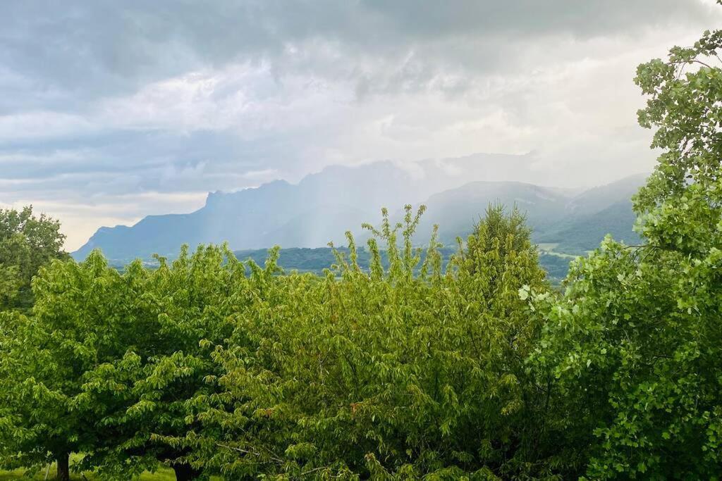 Au Calme Avec Vue Magnifique A Saint Maximin Leilighet Eksteriør bilde